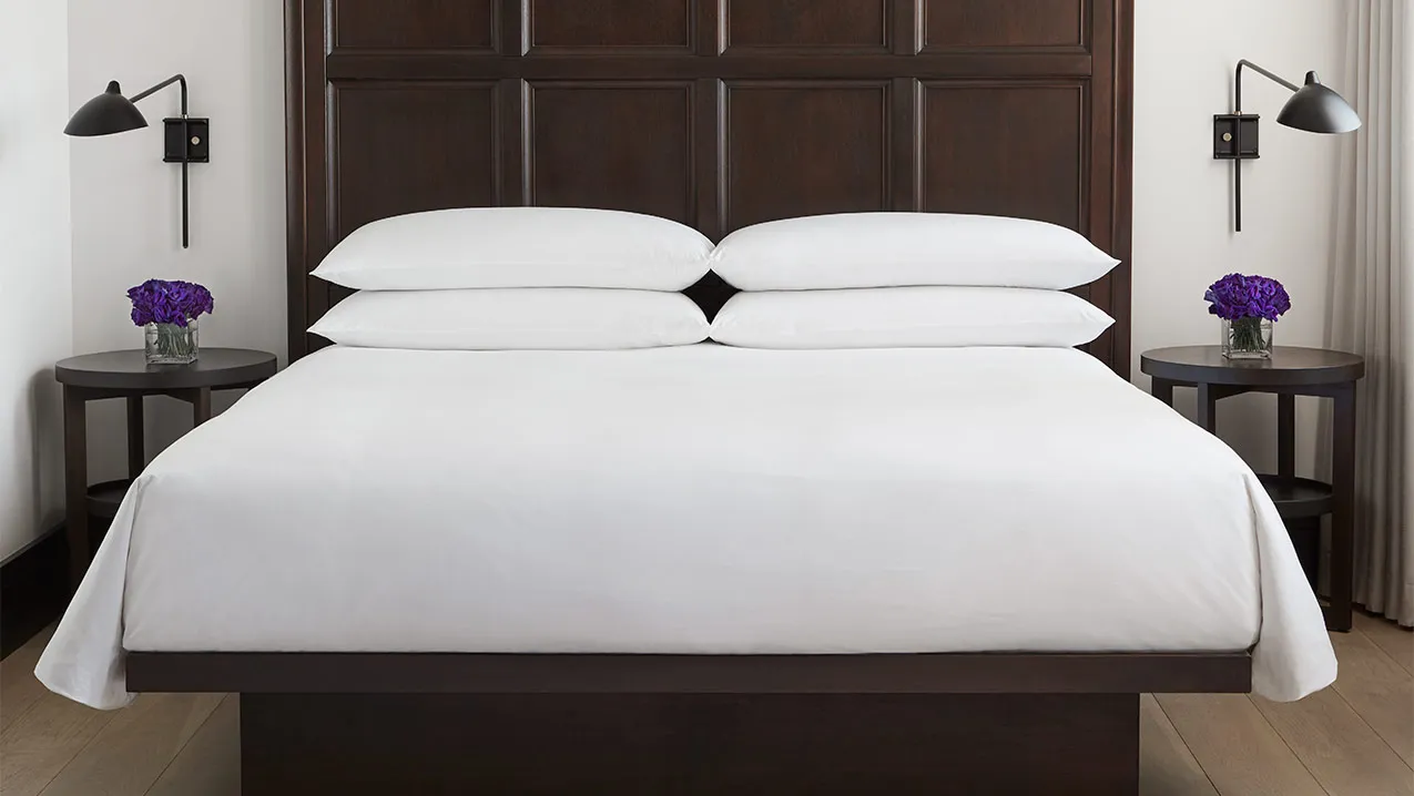 Bed & Bedding Set