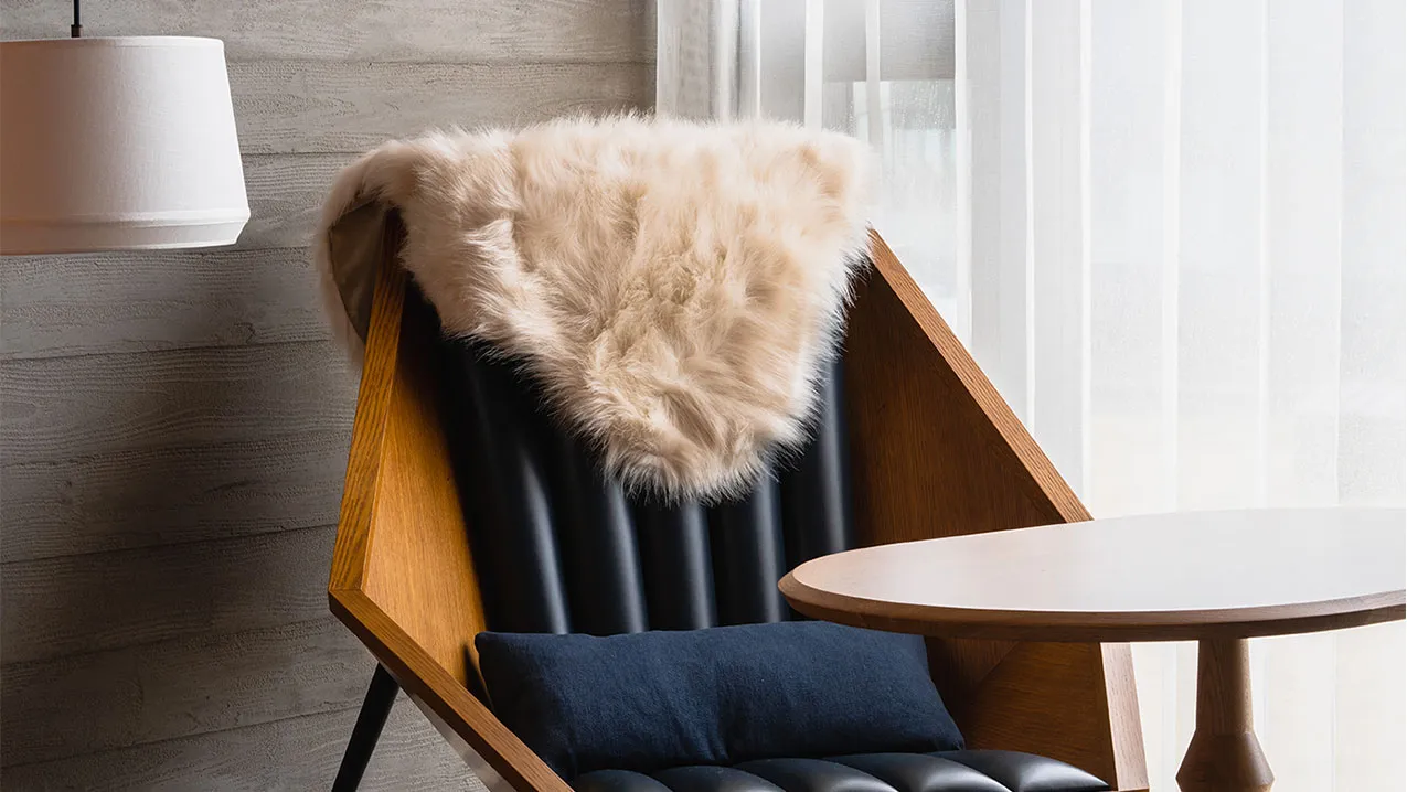 Reykjavik Faux Fur Décor